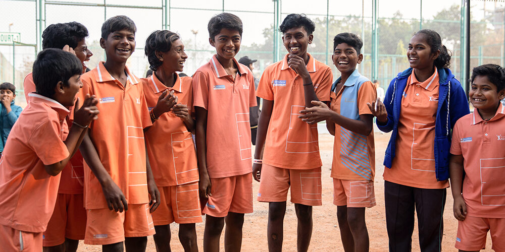 Representants de NETS Brillen al Torneig Escolar de Tennis a Kakinada